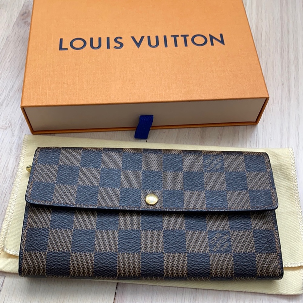 Louis Vuitton Damier Ebene Sarah Wallet